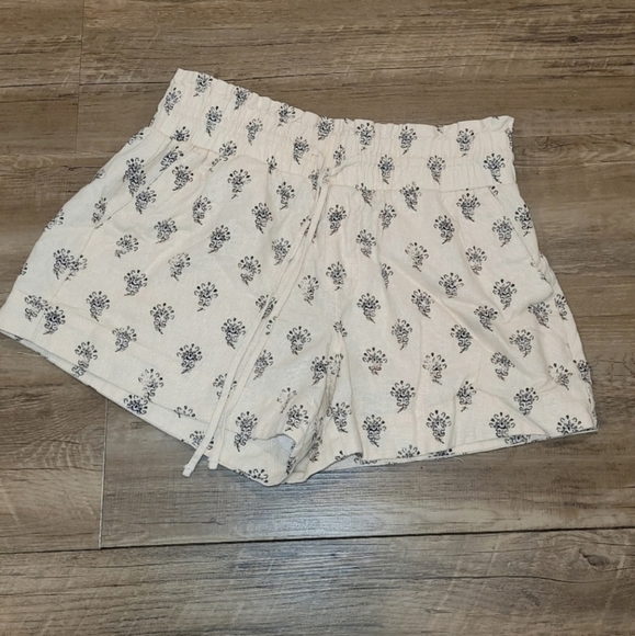 A New Day Linen Paper Bag Pull On Shorts Small - Picture 2 of 6